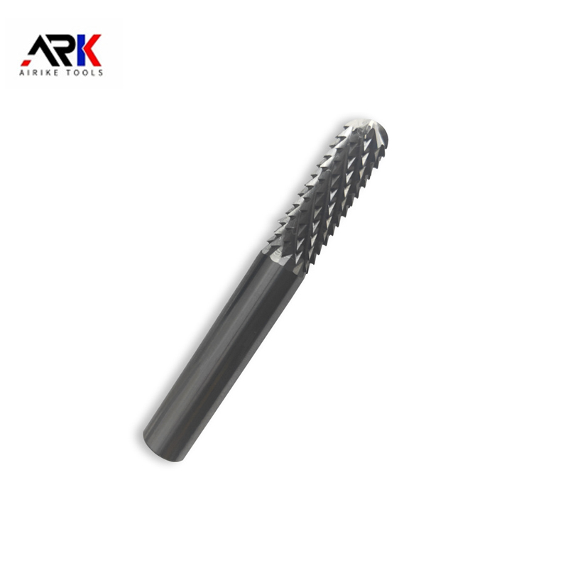 Pyöreäkärkinen maissijyrsin